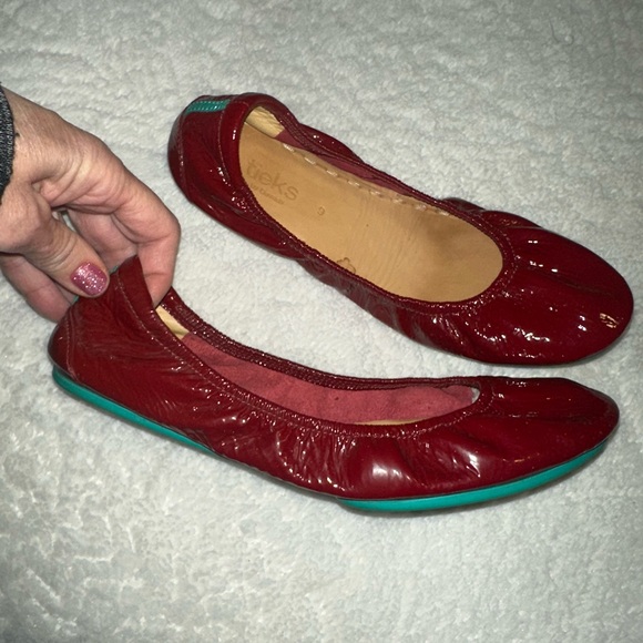 Tieks Size 9 Ruby Red Flats. Holiday / Christmas 🥰 - Picture 2 of 7